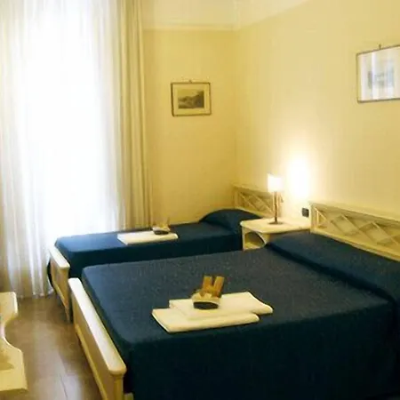 Bed and Breakfast La Dimora Di Nettuno 4*