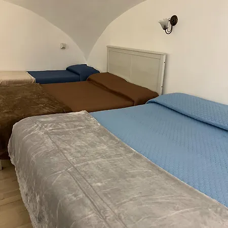 La Dimora Di Nettuno Bed and Breakfast