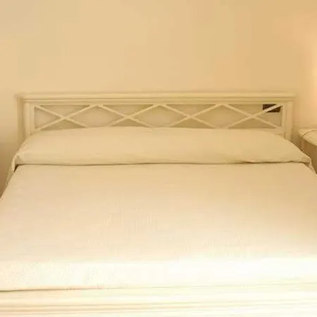 B＆b ラ ディモーラ ディ ネットゥーノ 4* ナポリ