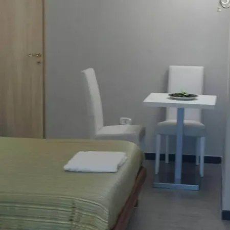 La Dimora Di Nettuno Nocleg ze śniadaniem 3*