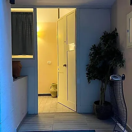 La Dimora Di Nettuno 4* נאפולי
